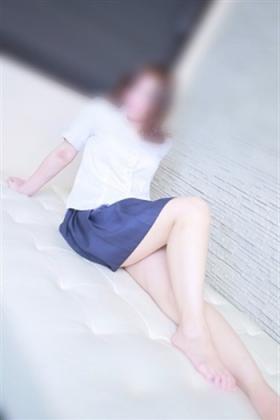 友田　せな